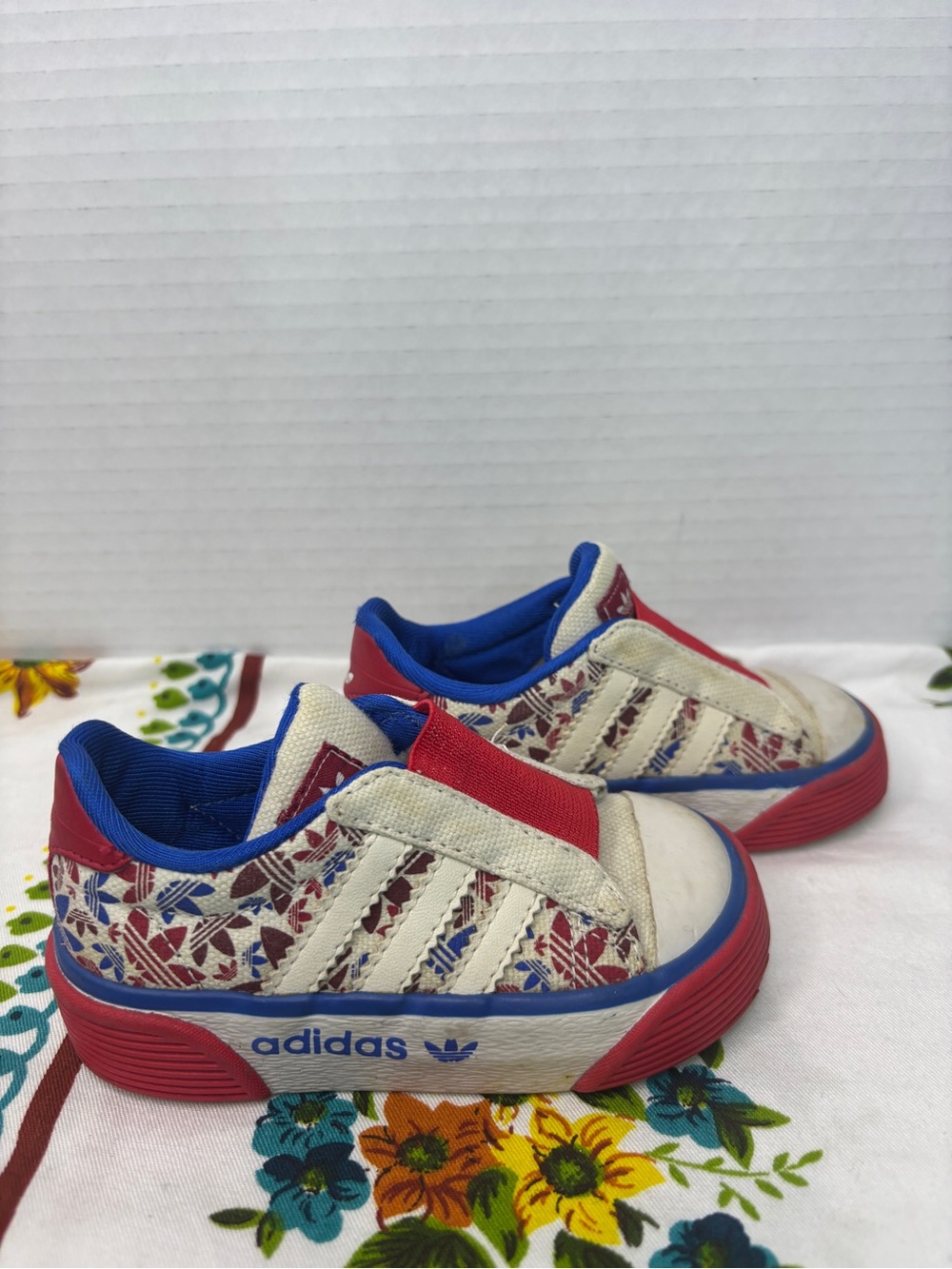 adidas Kids Infants 5 Red & Blue Slip-On Sneakers 3 Stripes Graphic Logo